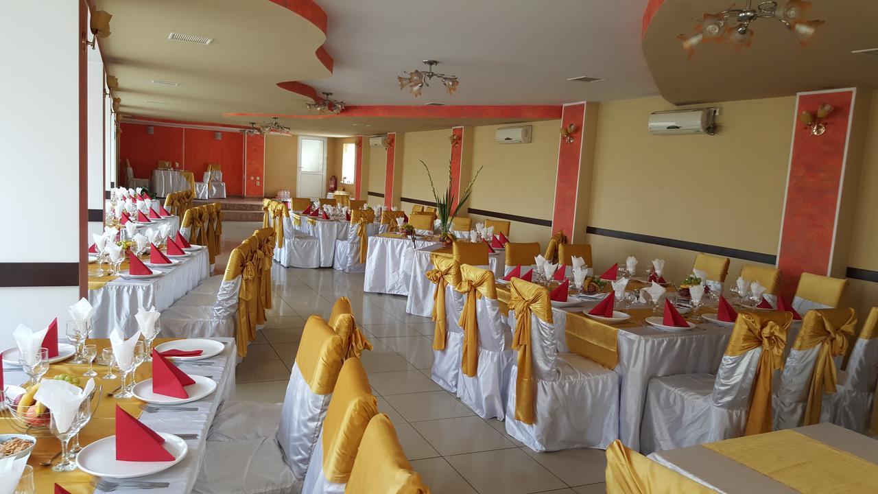 Pensiune Restaurant Avangarde Piteşti Exterior foto